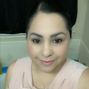 Meet your Posher, Mari